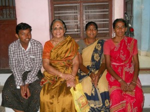 Jaya with Thirumalai's family